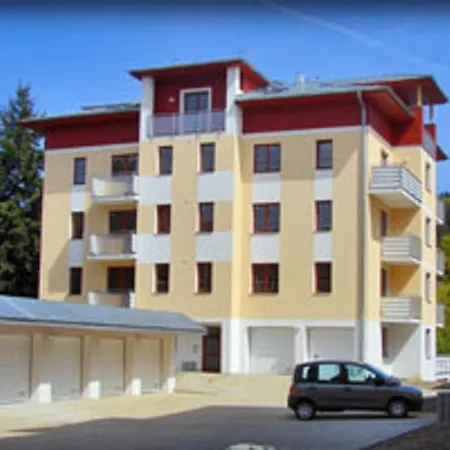 Nueva Fiesta Apartment Marianske Lazne Exterior photo